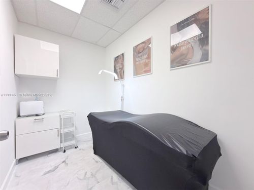 ste-108-218 Commercial Blvd, Lauderdale By The Sea, FL, 33308-4458 | Card Image