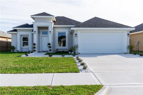 8813 Swan Lake Dr, Harlingen, TX, 78552-2995 | Card Image