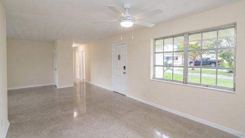 531 Sw 11th Ave, Hallandale Beach, FL, 33009-6132 | Card Image
