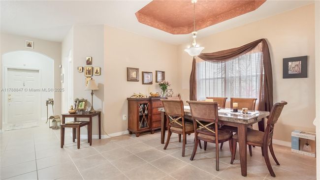 12752 Sw 49 Th Ct, Townhouse with 4 bedrooms, 3 bathrooms and null parking in Miramar FL | Image 7