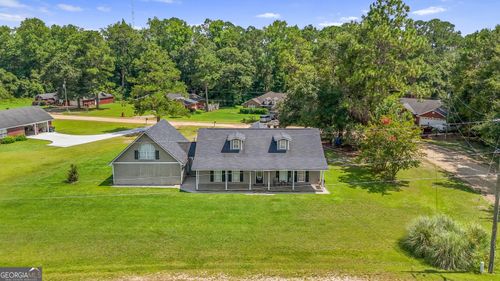 201 Willow Dr, Glennville, GA, 30427-2733 | Card Image