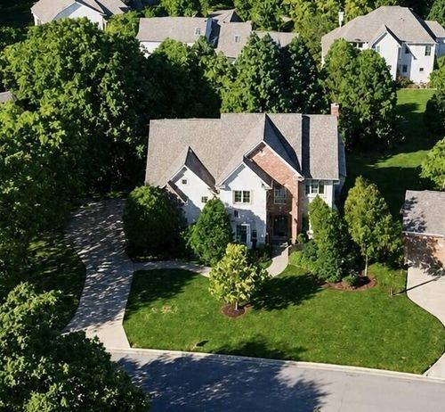 8777 Sunart Ct S, Dublin, OH, 43017-8589 | Card Image