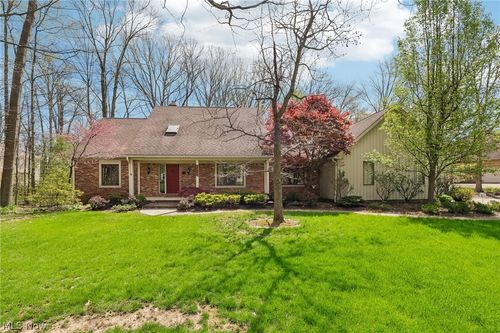 2221 Olde Farm Ln, Hudson, OH, 44236-2345 | Card Image
