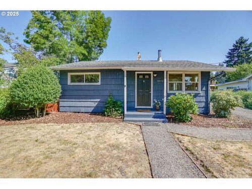 9804 Ne 2nd St, Vancouver, WA, 98664-3952 | Card Image