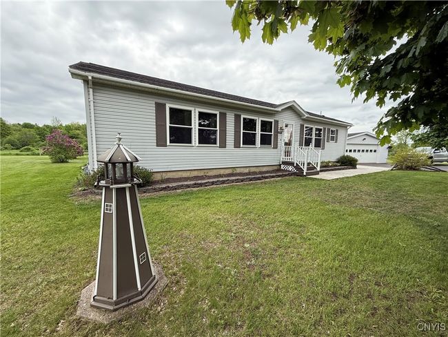24929 Chrysler Dr, House other with 3 bedrooms, 3 bathrooms and null parking in Calcium NY | Image 6