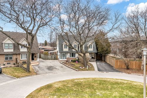 318 Rondeau Crt, Oshawa, ON, L1J6N4 | Card Image