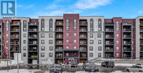 101-4 Spice Way, Barrie, ON, L9J0M2 | Card Image