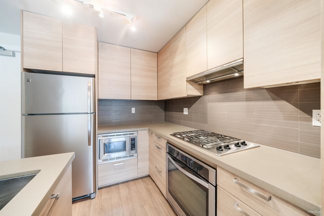 111 - 3606 Aldercrest Dr, Condo with 1 bedrooms, 2 bathrooms and 1 parking in North Vancouver BC | Image 10