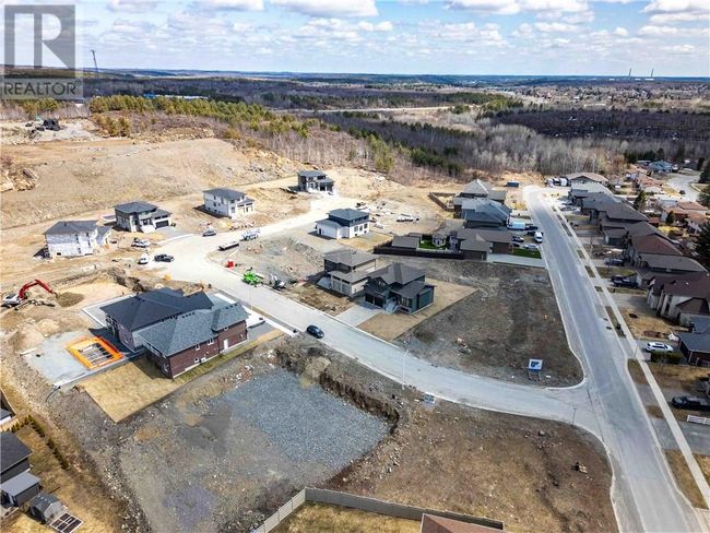 35 Noah Crt, House other with 3 bedrooms, 3 bathrooms and null parking in Sudbury ON | Image 63
