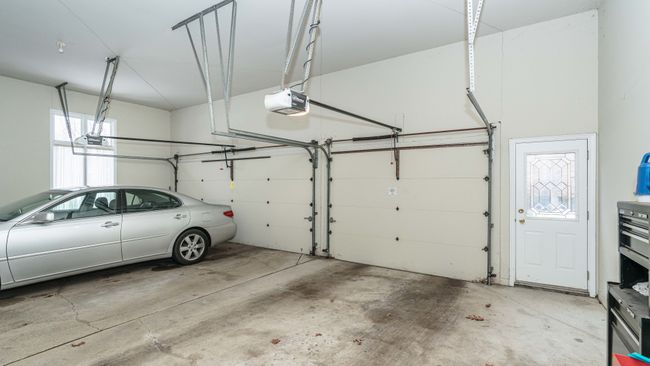 Insultaed garage doors | Image 47