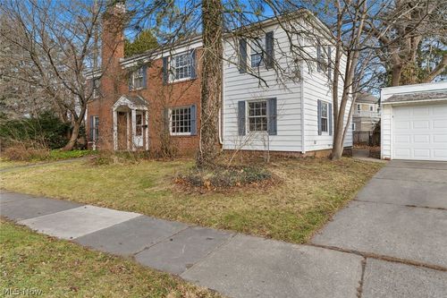 19208 Chagrin Blvd, Shaker Heights, OH, 44122-4839 | Card Image