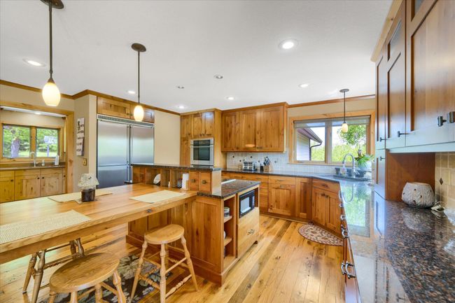 Loads Of Counter Space | Image 12