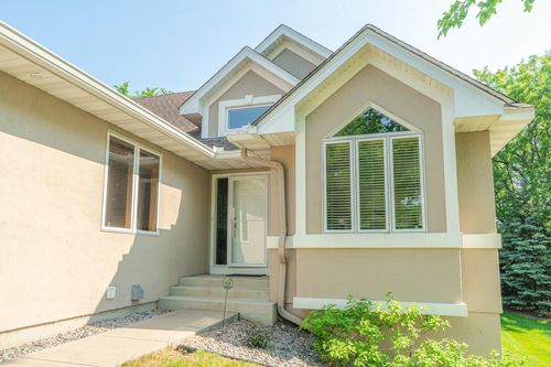 5839 Deerwood Ln N, Plymouth, MN, 55442-1514 | Card Image