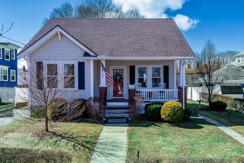 7 Lansing Ave, Haverhill, MA, 01832-3721 | Card Image