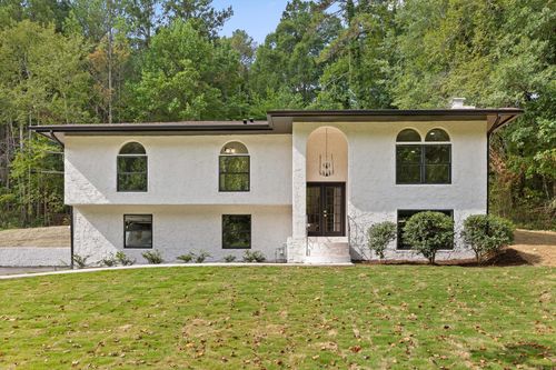 8946 Fuller Rd, Chattanooga, TN, 37421-4437 | Card Image