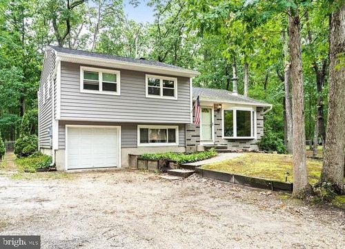 225 Maple Dr, BROWNS MILLS, NJ, 08015-5224 | Card Image