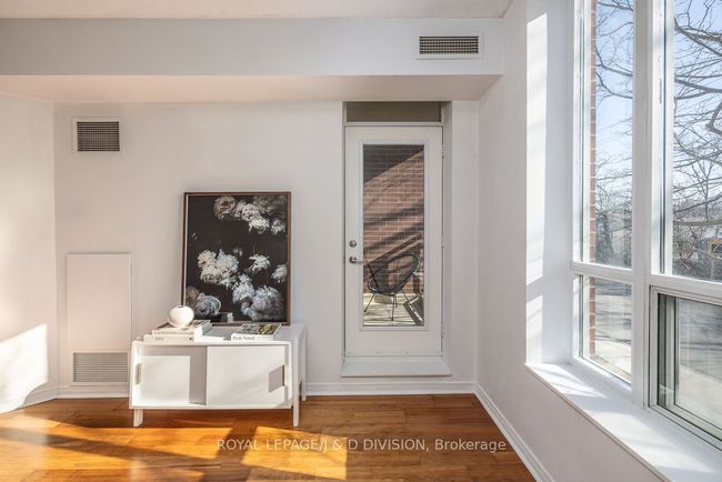 207 - 485 Rosewell Ave, Condo with 1 bedrooms, 1 bathrooms and 1 parking in Toronto ON | Image 9