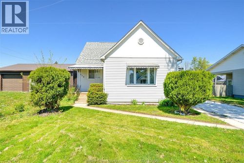 616 Bensette Street, Windsor, ON, N8X2Y7 | Card Image