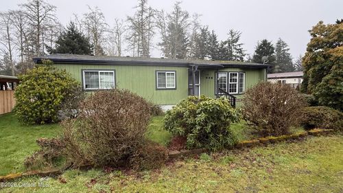 946 King Salmon Place, Hammond, OR, 97121 | Card Image