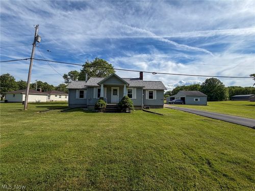 4453 Herner County Line Rd, Southington, OH, 44470-9563 | Card Image