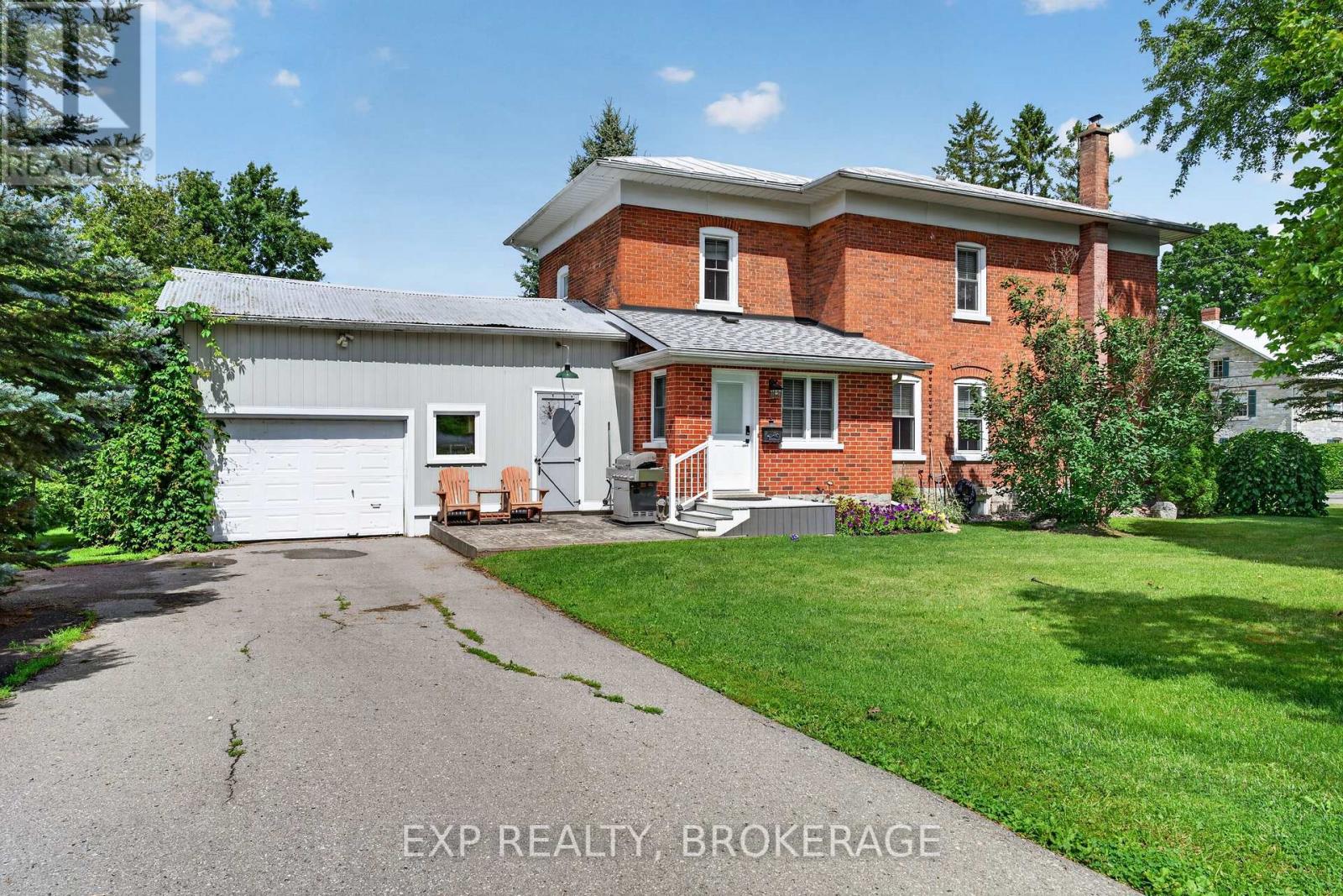Residential in Greater Napanee (Greater Napanee) 3