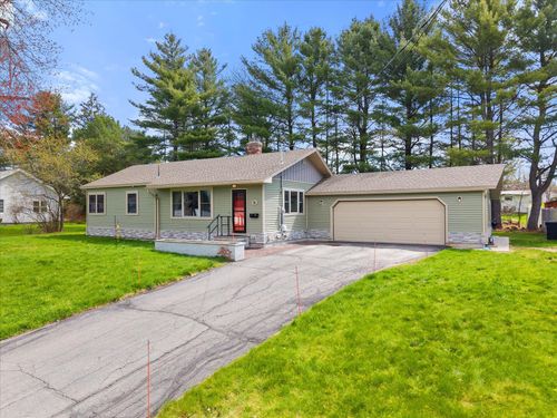 74 Madison Avenue, Brewer, ME, 04412 | Card Image