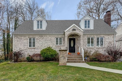 221 Hillside Ave, Springfield, NJ, 07081-2809 | Card Image