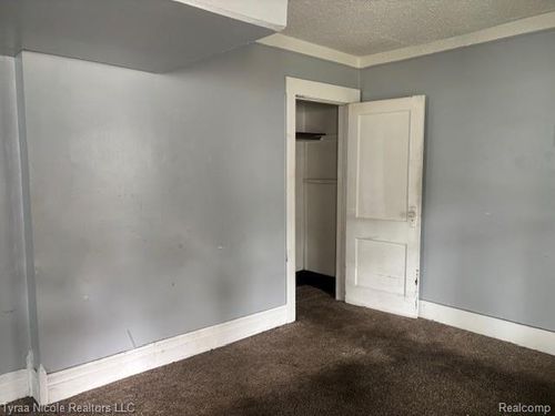 49 Orchard St, River Rouge, MI, 48218-1554 | Card Image