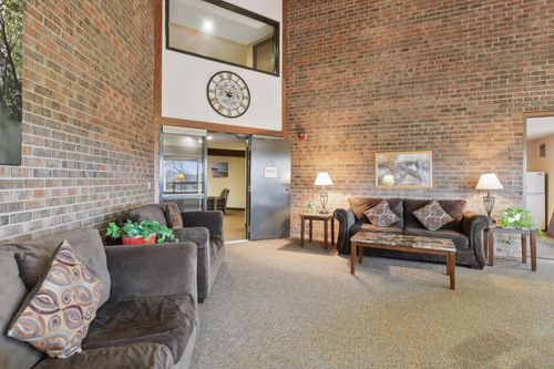 apt-200-4350 Trenton Ln N, Plymouth, MN, 55442-2814 | Card Image