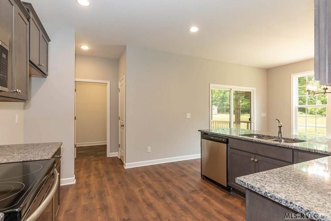 748 Rivers Edge Pkwy, House other with 3 bedrooms, 3 bathrooms and null parking in Roanoke Rapids NC | Image 5
