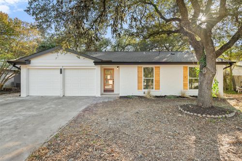 7729 Croftwood Dr, Austin, TX, 78749-3253 | Card Image