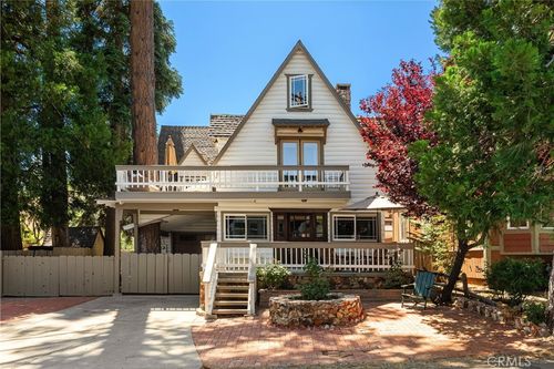 352 Maple Dr, Lake Arrowhead, CA, 92352 | Card Image