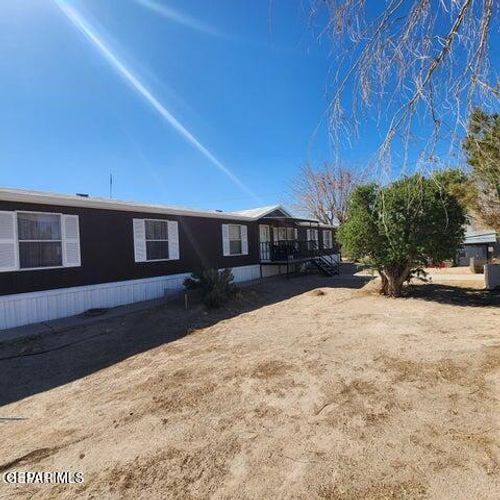 770 Eagles Den Ln, El Paso, TX, 79927-4561 | Card Image