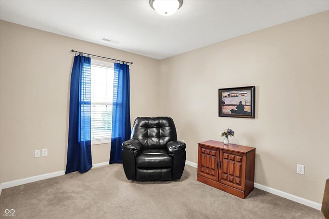 1056 Hilltop Commons Blvd, Condo with 3 bedrooms, 2 bathrooms and null parking in Whiteland IN | Image 32