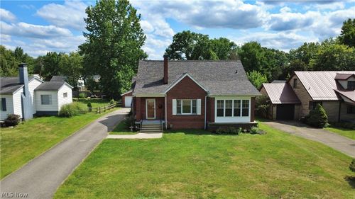 520 Harding Rd, Zanesville, OH, 43701-1708 | Card Image