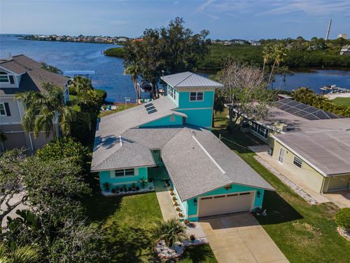 1626 Sea Breeze Dr, TARPON SPRINGS, FL, 34689-2028 | Card Image