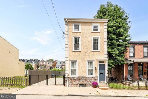 35 E Sharpnack St, PHILADELPHIA, PA, 19119-2236 | Card Image