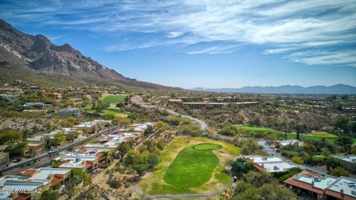 1232 E Camino Diestro, Oro Valley, AZ, 85704 | Card Image