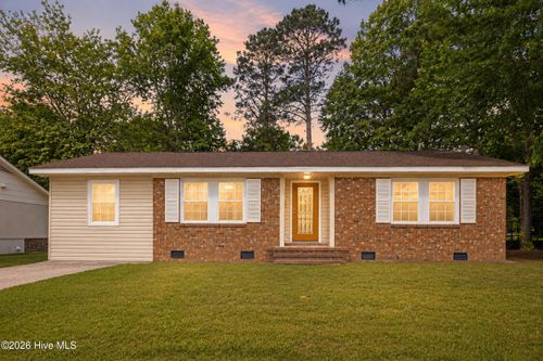 616 S Orange St, Wallace, NC, 28466-2056 | Card Image
