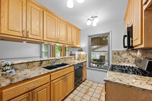 2506 Redleaf Ln, Austin, TX, 78745-5930 | Card Image