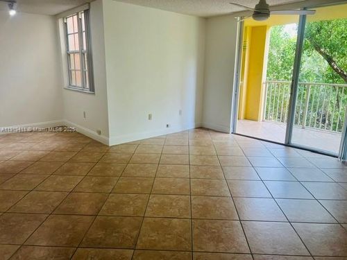 7204-19601 E Country Club Dr, Aventura, FL, 33180-4800 | Card Image