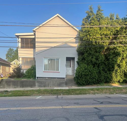 143 S Main St, Rittman, OH, 44270-1427 | Card Image