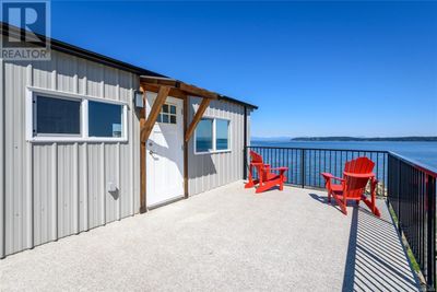 5624 Island Highway, House other with 2 bedrooms, 1 bathrooms and 2 parking in Union Bay BC | Image 2