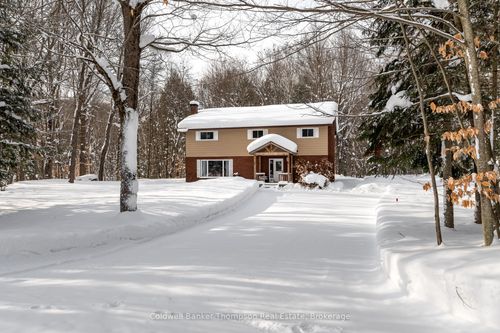 40 White Birch Lane, Huntsville, ON, P1H0G7 | Card Image