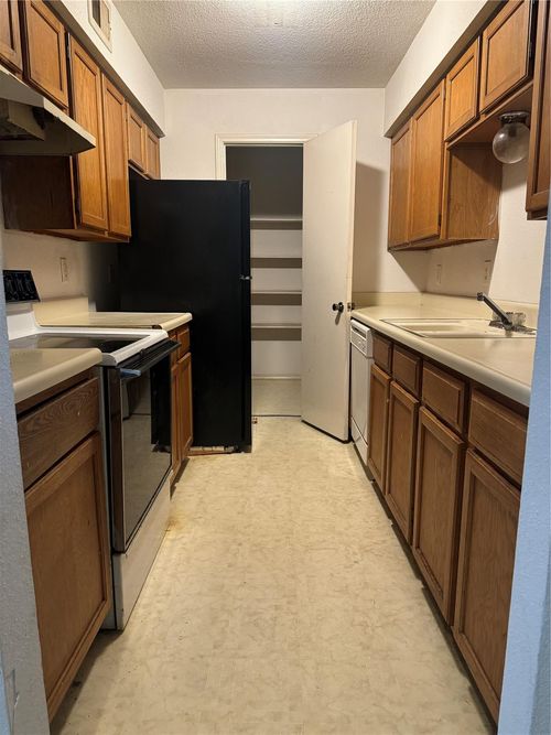 apt-2102-9700 Leawood Blvd, Houston, TX, 77099-2664 | Card Image
