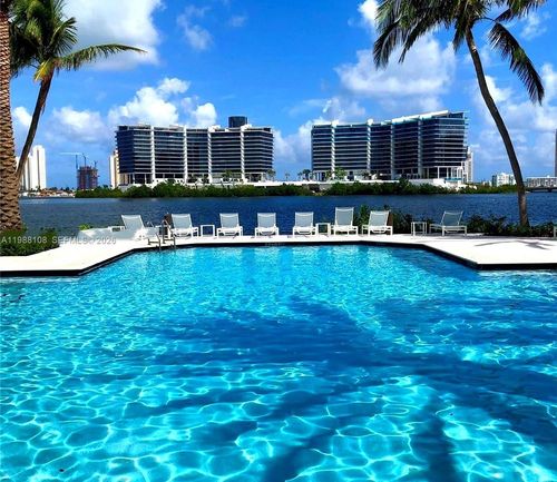 3255 184th St, Aventura, FL, 33160-4989 | Card Image