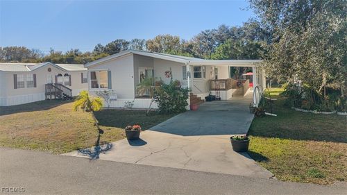 925 Yacht Club Way Nw, Moore Haven, FL, 33471-2824 | Card Image