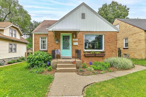 2954 S 48th Street, Milwaukee, WI, 53219 | Card Image