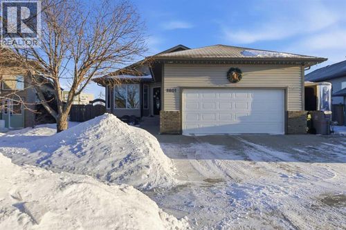 1601 52 Ave, Lloydminster, AB, T9V3K9 | Card Image