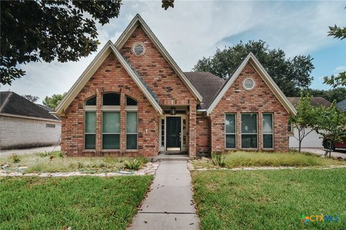 212 Woodridge Dr, Victoria, TX, 77904-1169 | Card Image